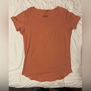 Alphalete tshirt - size medium